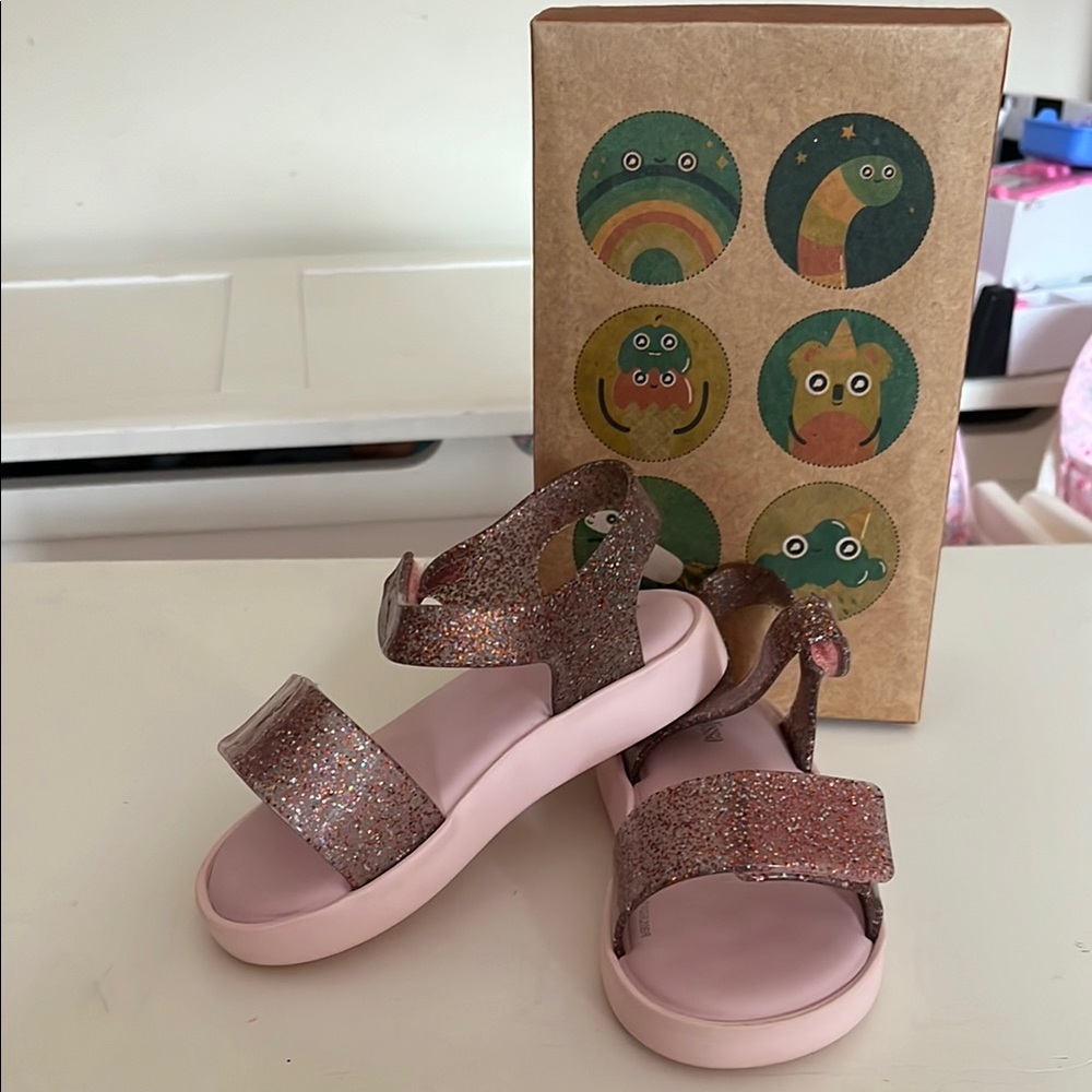 Glittery Pink Kids Sandals